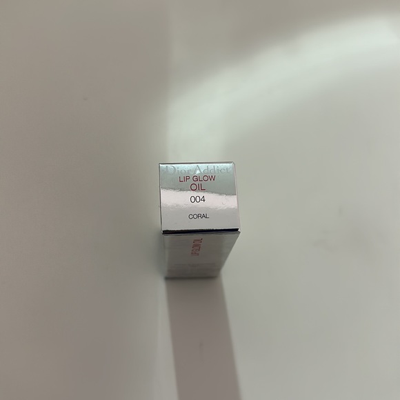 Dior Lip Glow Oil - Picture 2 of 2